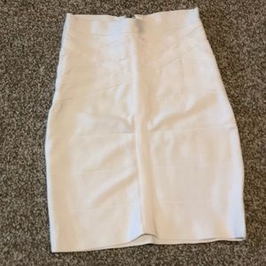 BeBe White Pencil Skirt - XS